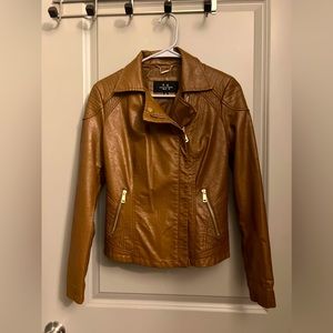 Leather jacket size XS. Worn once.